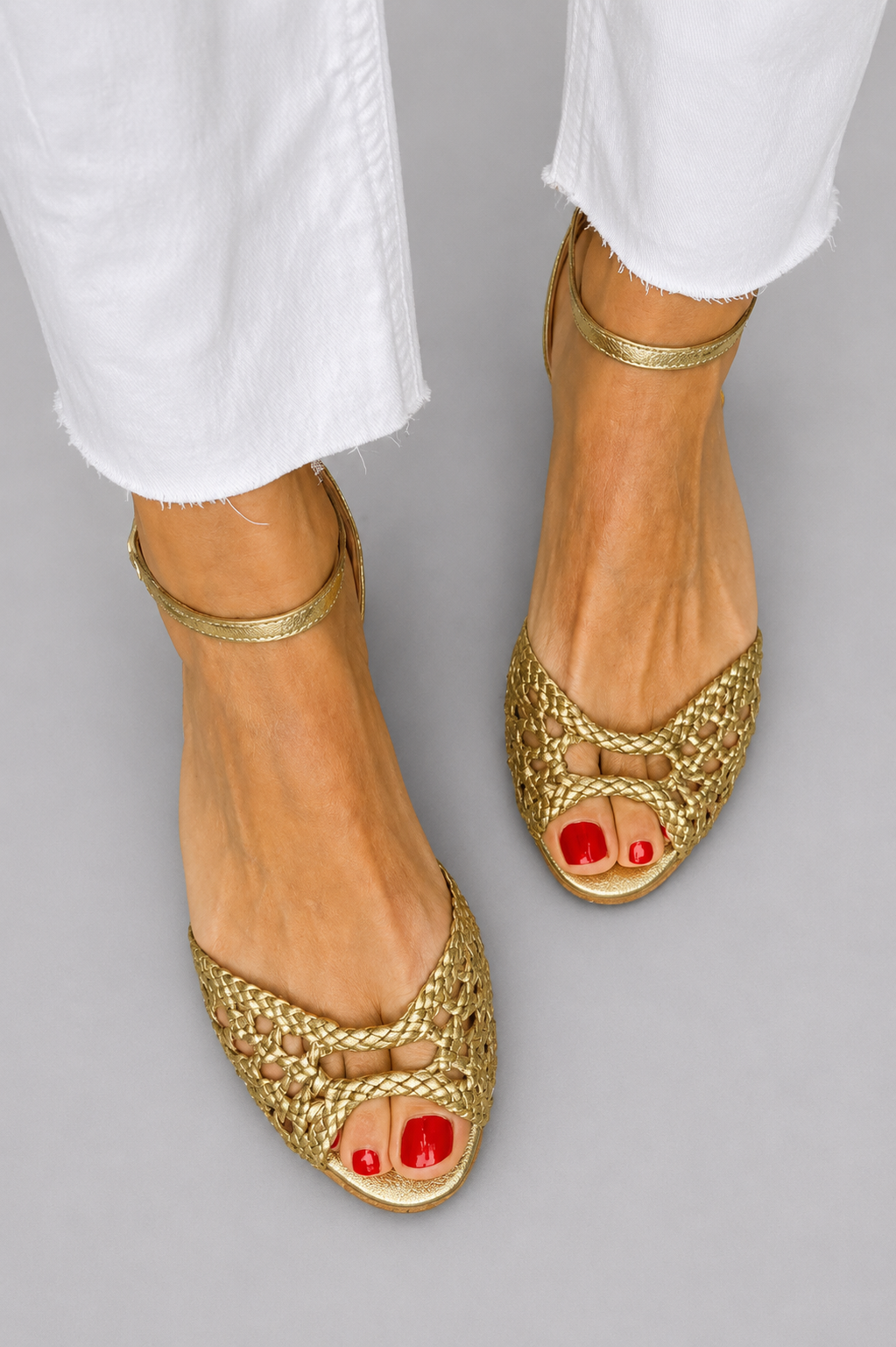 Isadora – Woven Gold Sandals